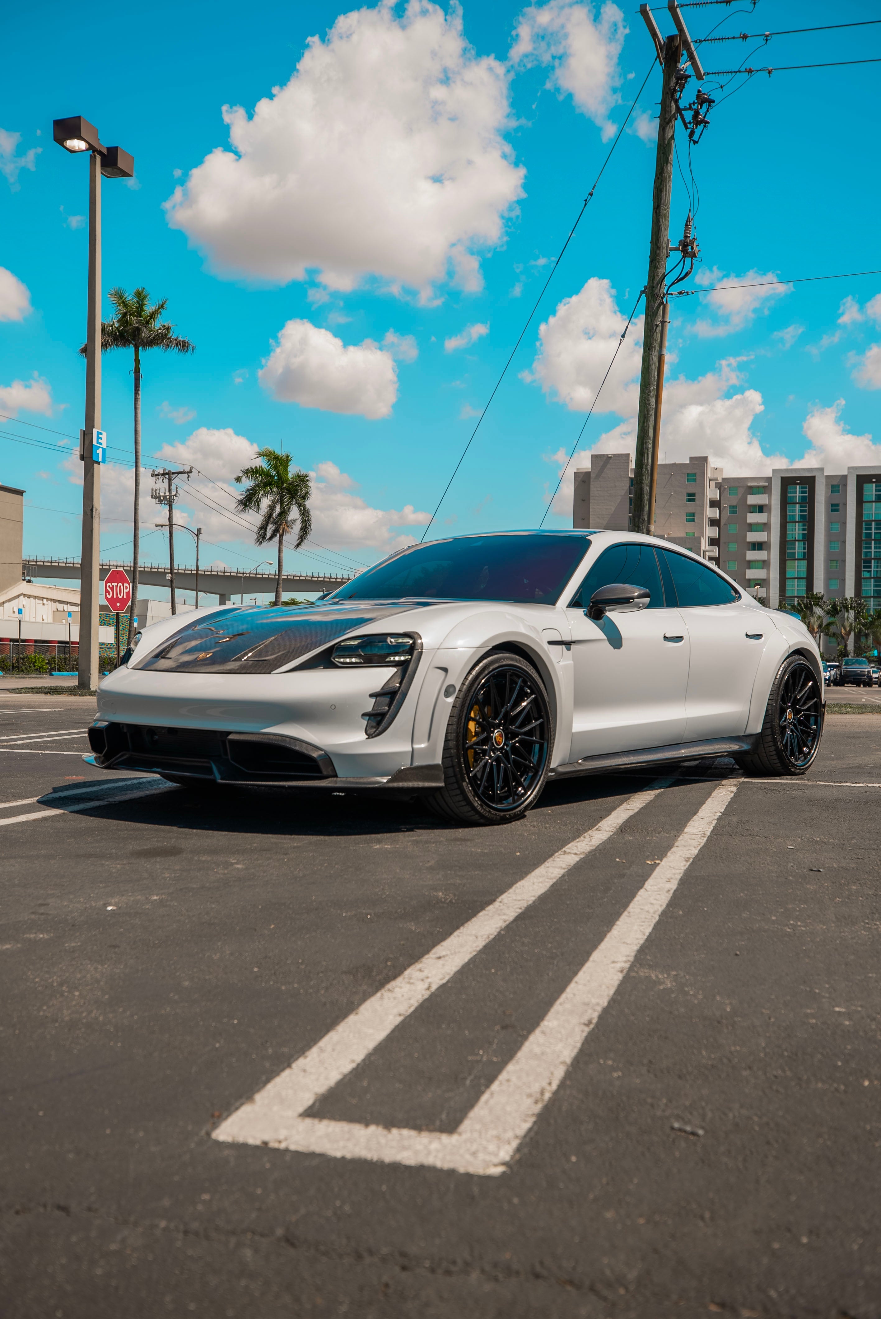 CMST - PORSCHE TAYCAN TURBO / TURBO S CARBON FIBRE FULL BODY KIT