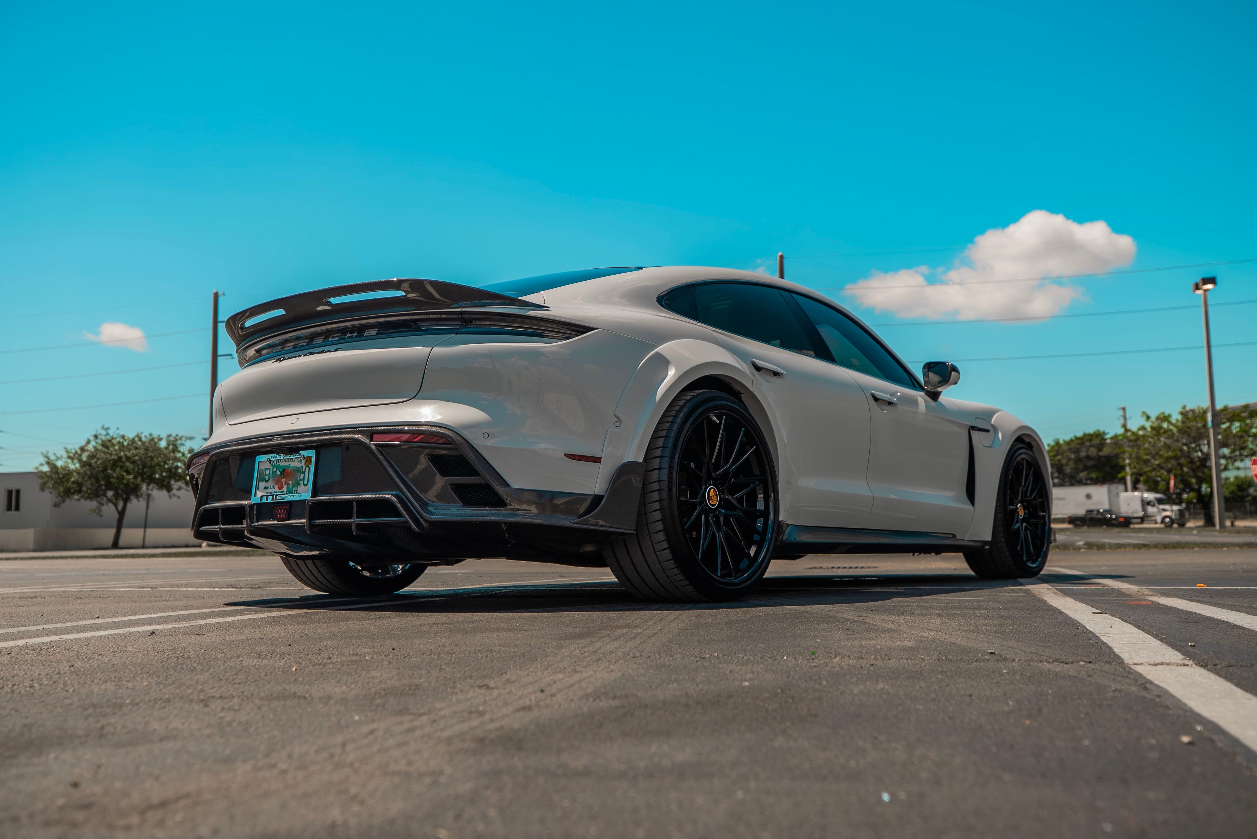 CMST - PORSCHE TAYCAN TURBO / TURBO S CARBON FIBRE FULL BODY KIT