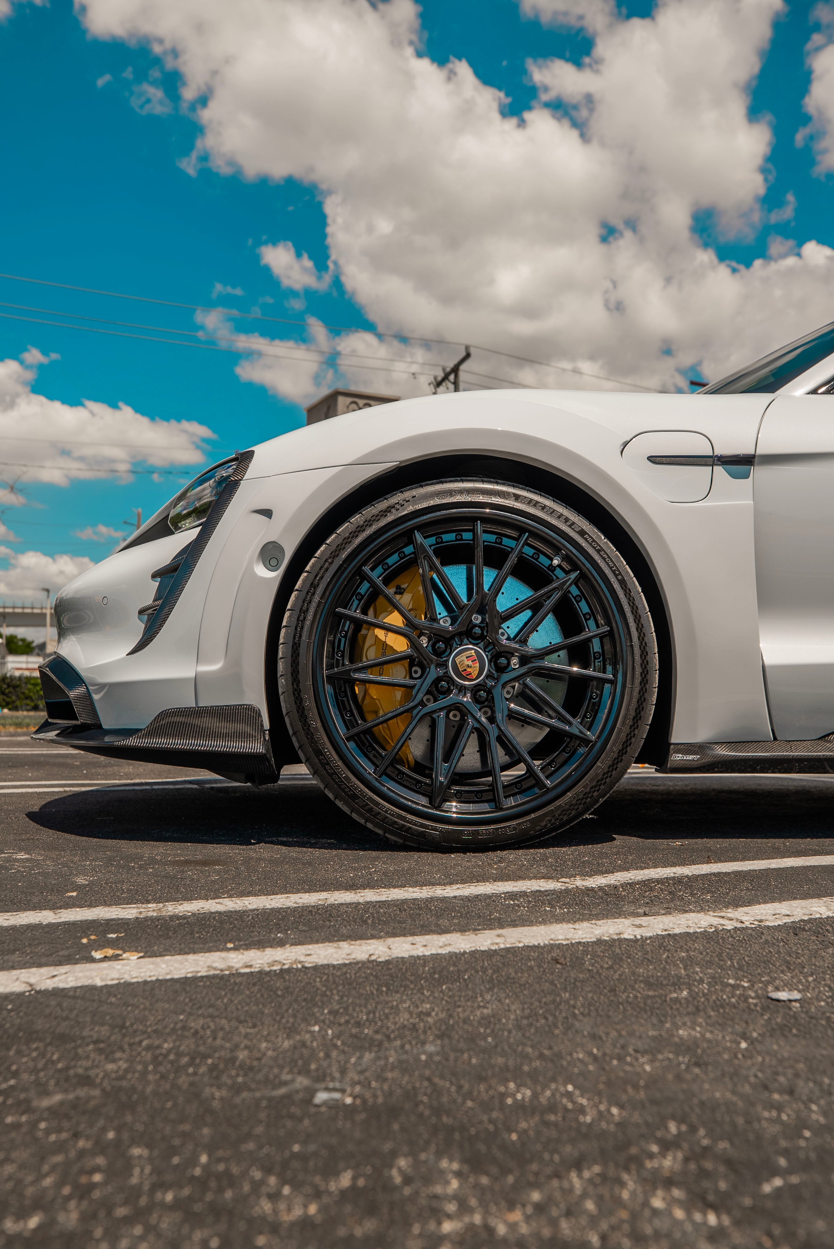 CMST - PORSCHE TAYCAN TURBO / TURBO S CARBON FIBRE FULL BODY KIT