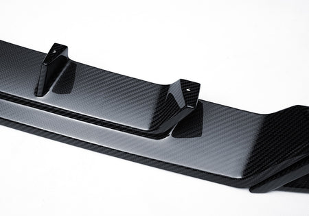BMW X6 G06 carbon fibre front lip weave detail