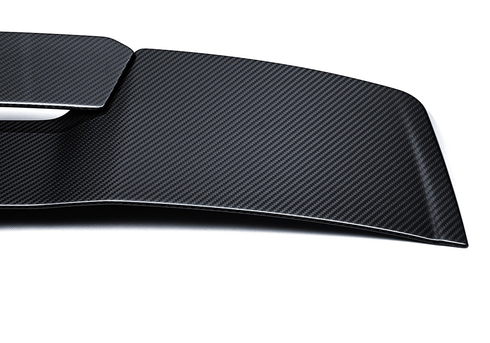 BMW X6 G06 carbon fibre roof spoiler weave detail