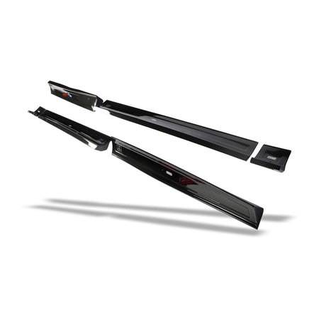 RevoZport Audi RSQ8 Pre-LCI carbon fibre side skirt weave detail