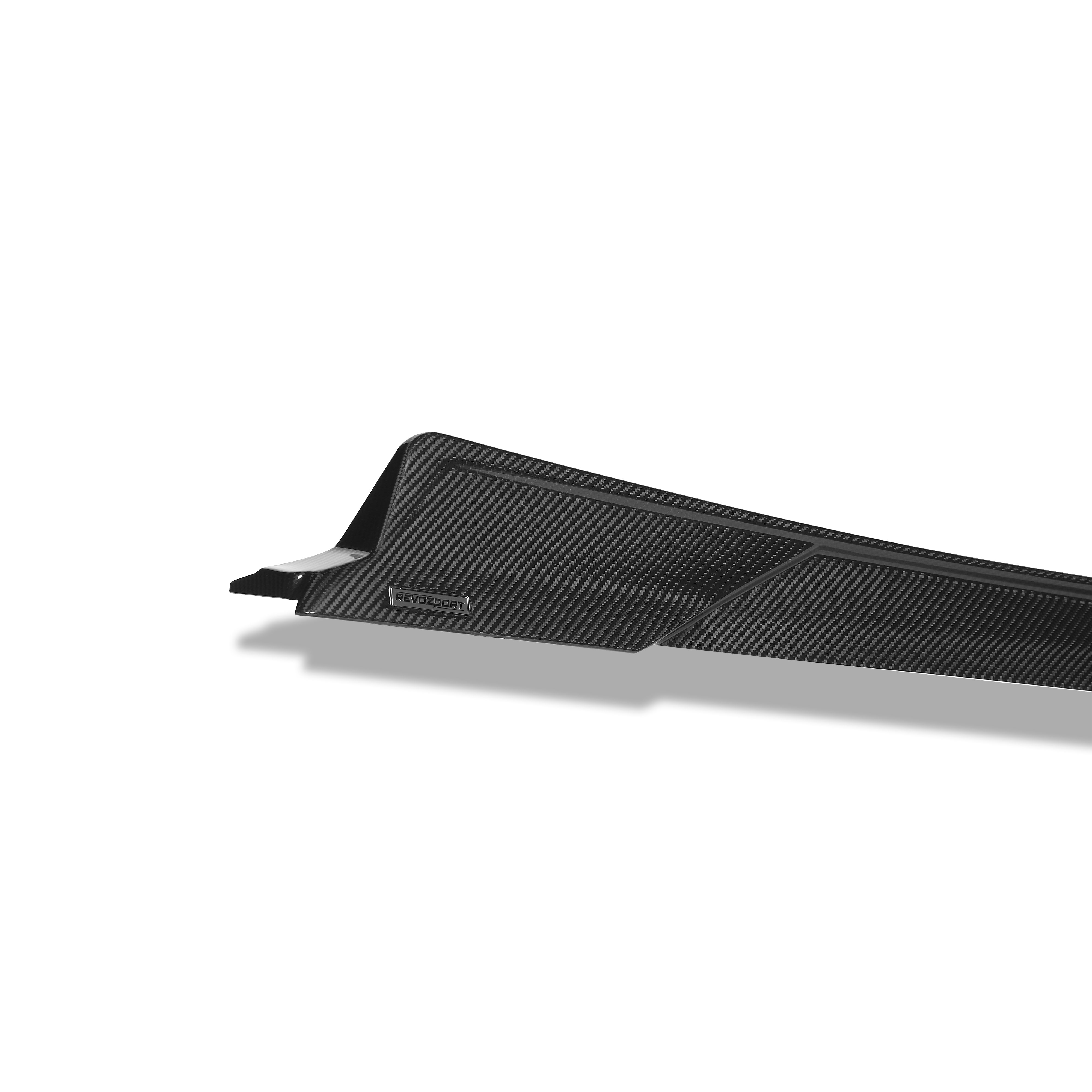 RevozPort carbon fibre side skirt detail