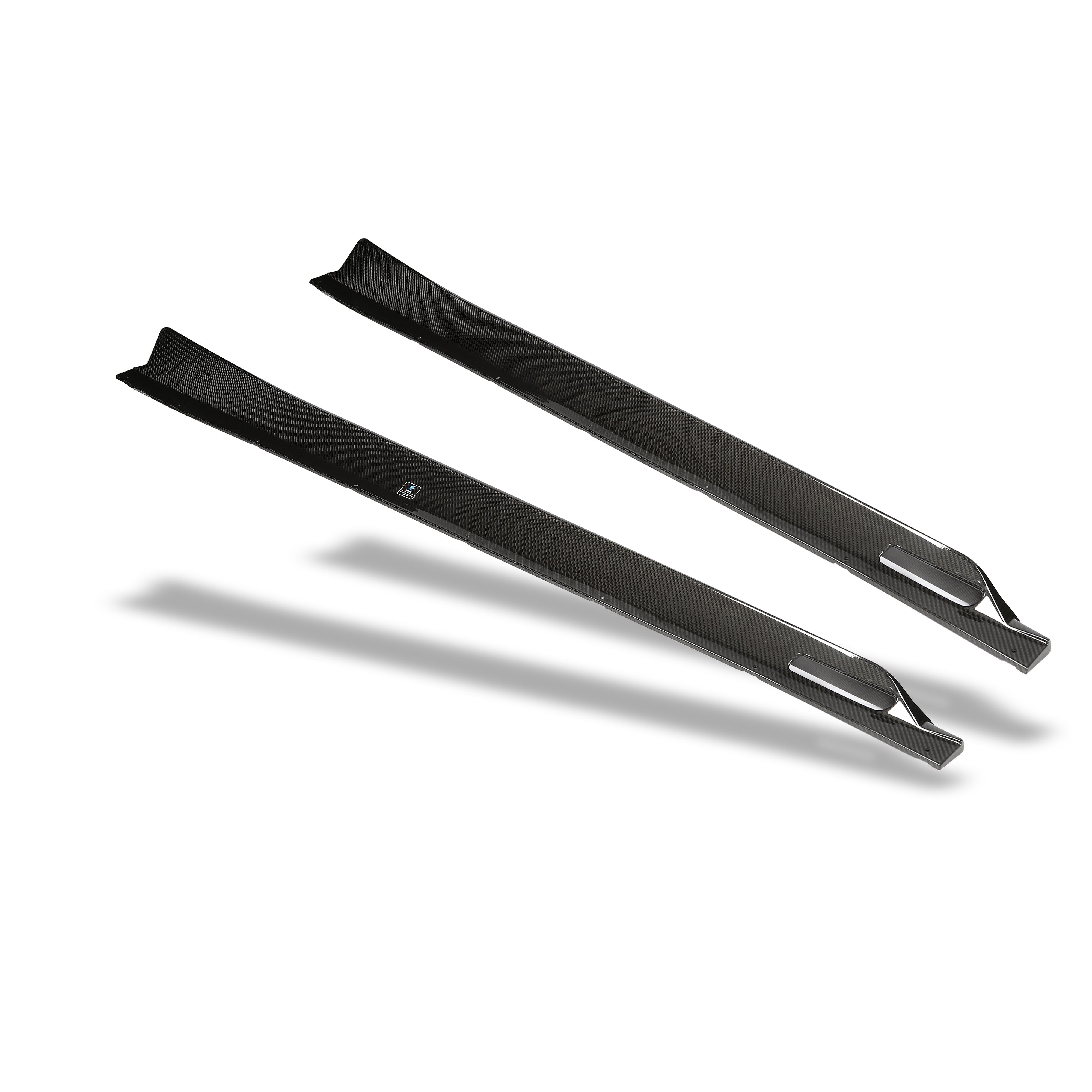 RevozPort carbon fibre side skirt detail