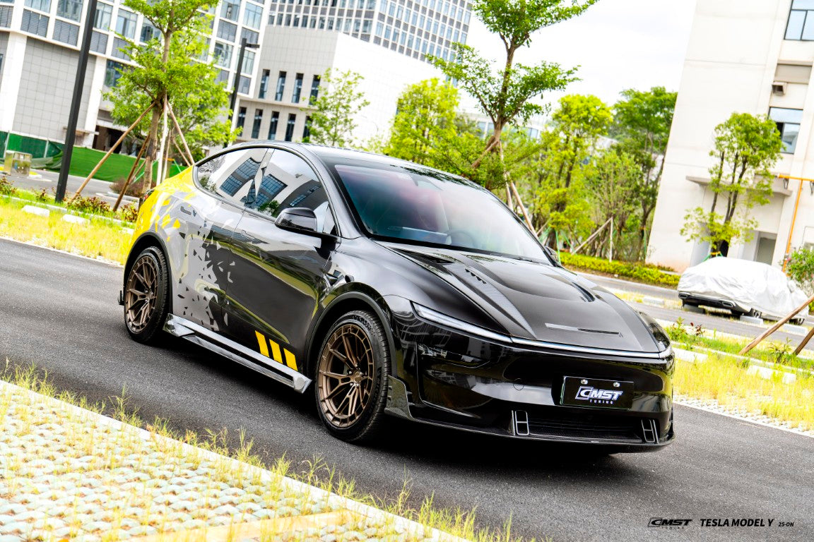 CMST - TESLA MODEL Y JUNIPER 2025+ CARBON FIBER / FRP V2 HOOD BONNET