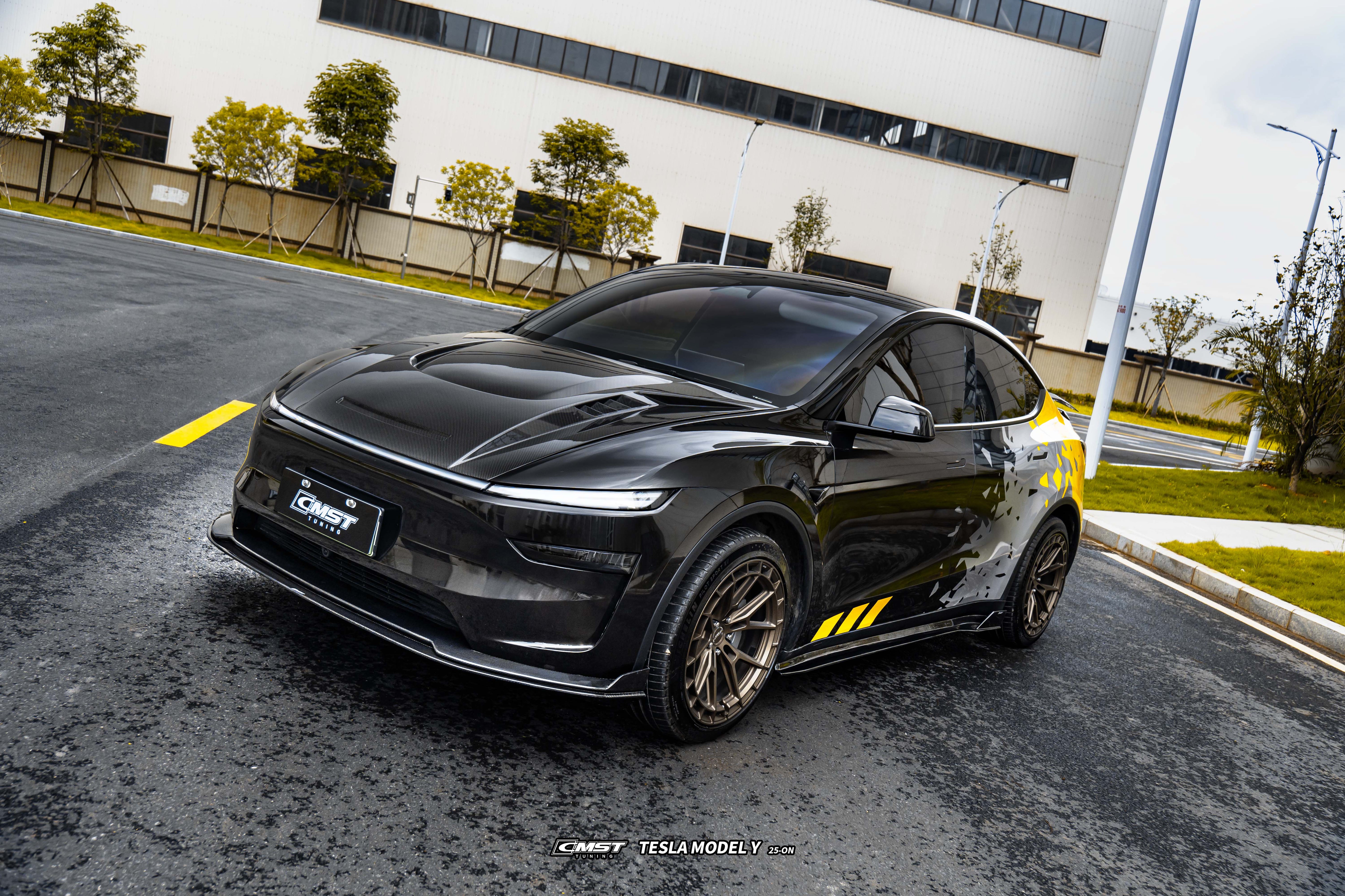 CMST - TESLA MODEL Y JUNIPER 2025+ CARBON FIBER V1 FRONT LIP