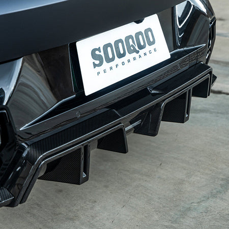 SOOQOO BMW XM G09 carbon fibre rear diffuser detail