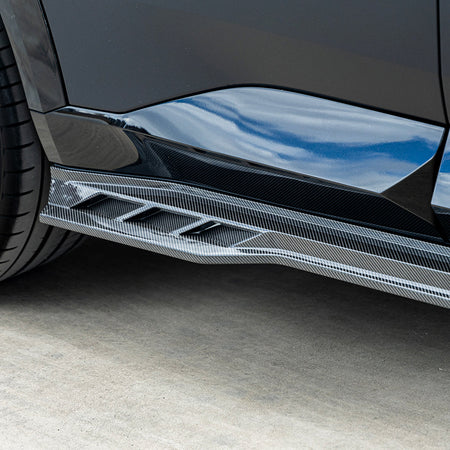 SOOQOO BMW XM G09 dry carbon fibre side skirts
