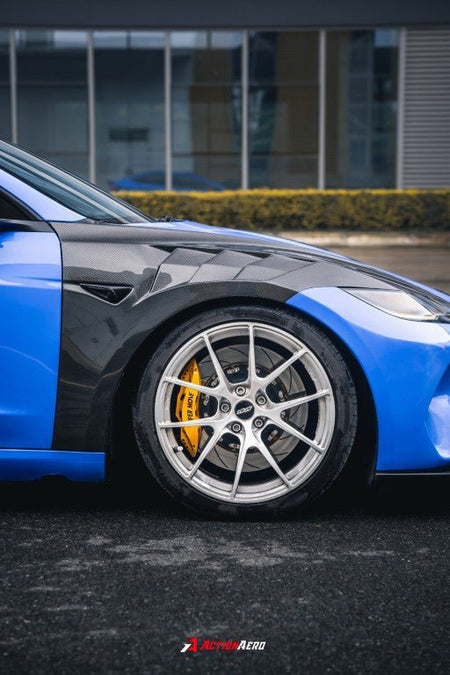 AE DESIGN - ACTION AERO TESLA MODEL 3 HIGHLAND / PERFORMANCE 2024+ DRY CARBON FIBRE FRONT FENDERS - Aero Carbon UK