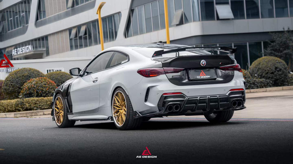 AE DESIGN - BMW 4 SERIES G22 DRY CARBON FIBER REAR LED DIFFUSER - Aero Carbon UK