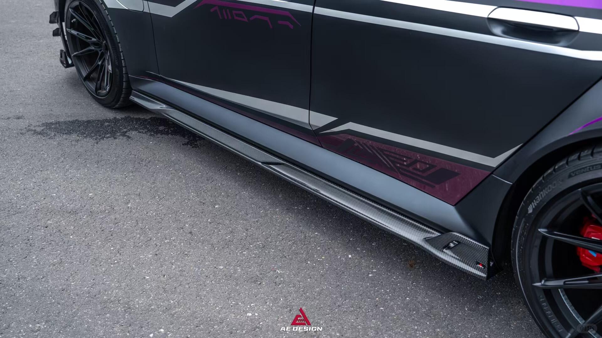 AE DESIGN - BMW M5 G90 DRY CARBON FIBER SIDE SKIRTS - Aero Carbon UK