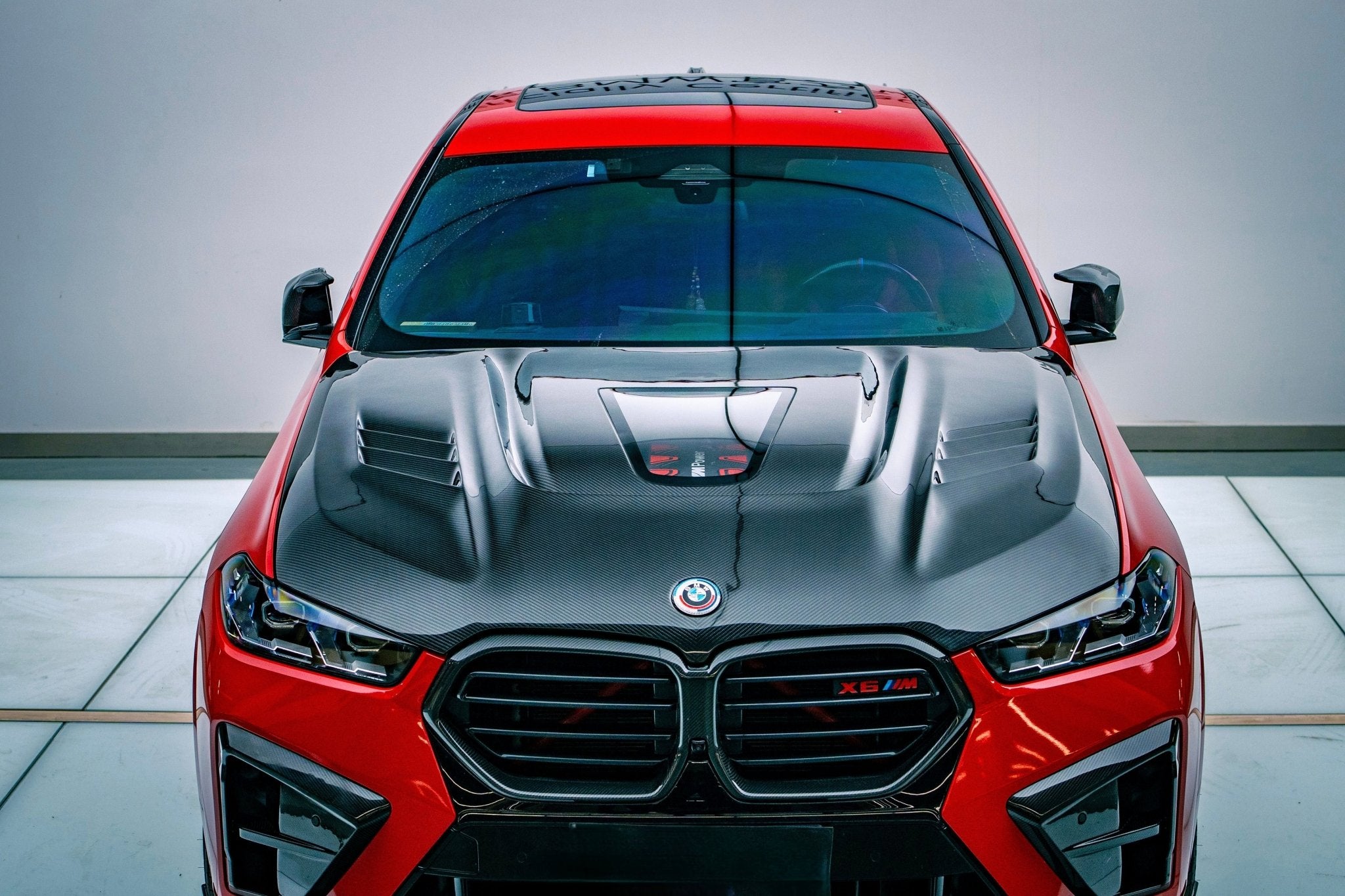AE DESIGN - BMW X5M F95 / X6M F96 DRY CARBON FIBER HOOD BONNET V2 - Aero Carbon UK