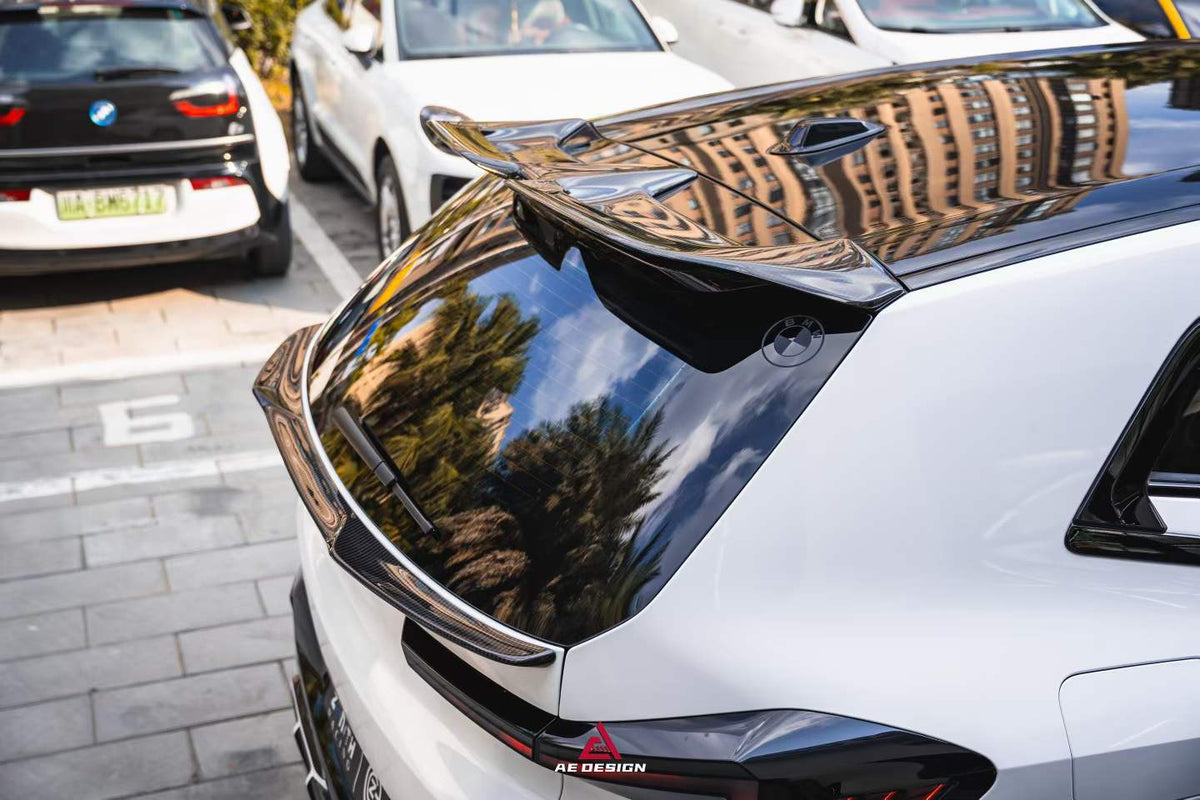 AE DESIGN - BMW XM G09 DRY CARBON FIBER REAR ROOF TOP SPOILER - Aero Carbon UK