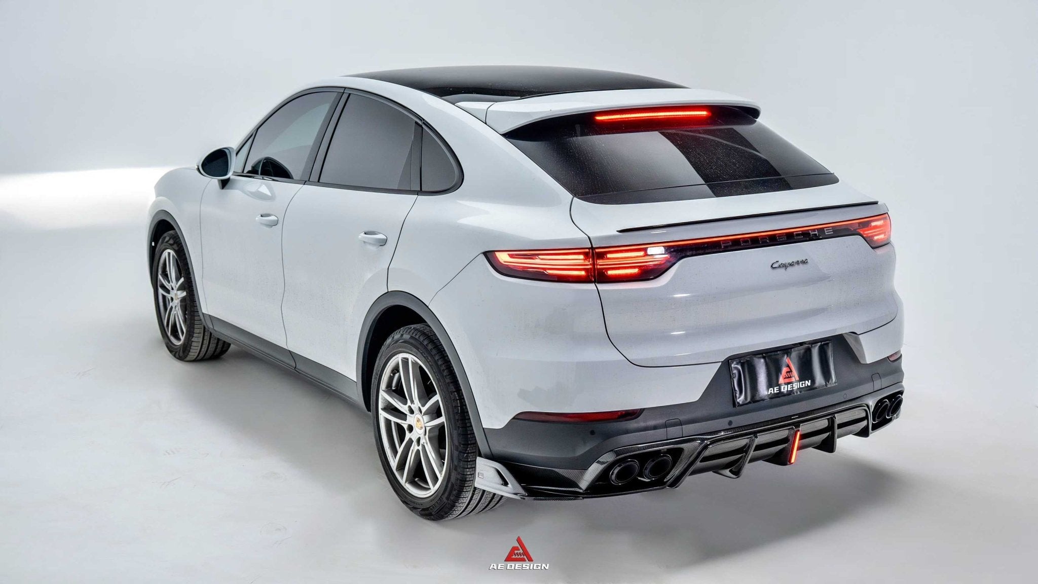 AE DESIGN - PORSCHE CAYENNE 9Y0 9Y3 DRY CARBON FIBRE REAR LED DIFFUSER - Aero Carbon UK