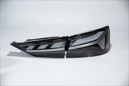 AERO CARBON - AUDI A3 S3 RS3 8V SEDAN SEQUENTIAL CLEAR TAIL LIGHTS RS5 STYLE - Aero Carbon UK