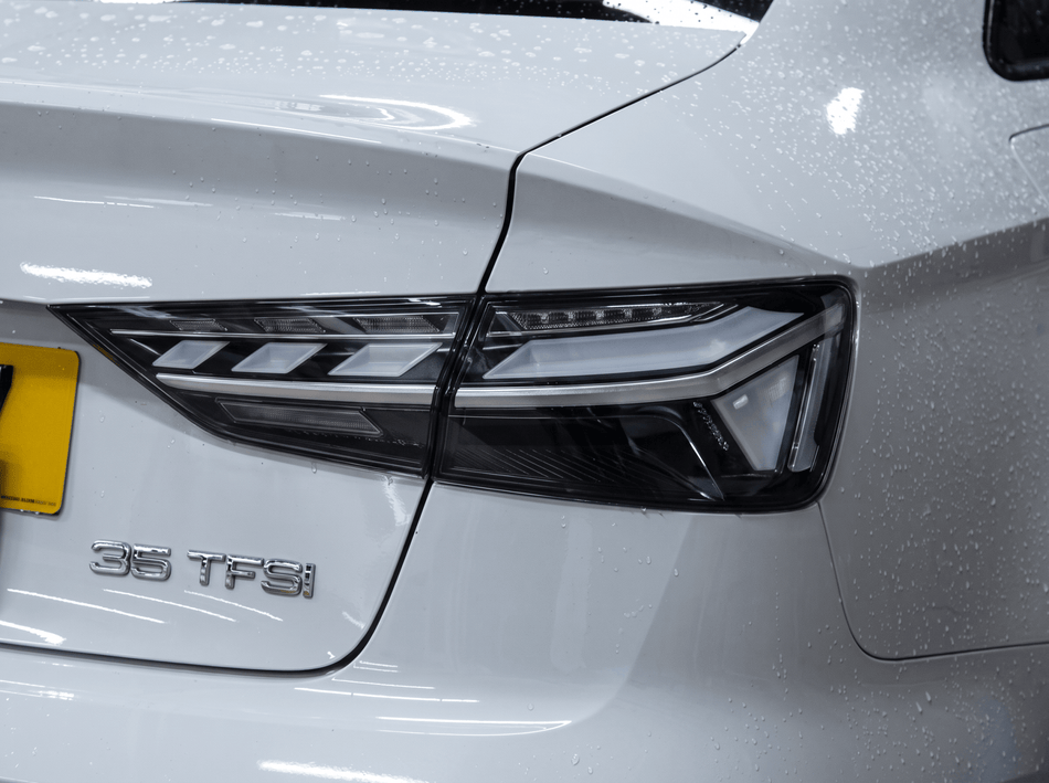 AERO CARBON - AUDI A3 S3 RS3 8V SEDAN SEQUENTIAL CLEAR TAIL LIGHTS RS5 STYLE - Aero Carbon UK
