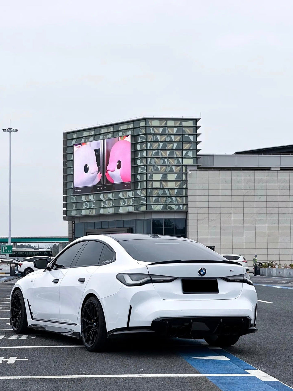 AERO CARBON - BMW 4 SERIES GRAN COUPE G26 REAR CONVERSION BUMPER M4 STYLE - Aero Carbon UK