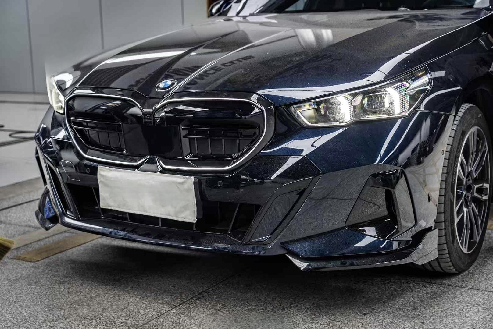 AERO CARBON - BMW 5 SERIES G60 2024+ ABS LED GRILLE M60 STYLE - Aero Carbon UK