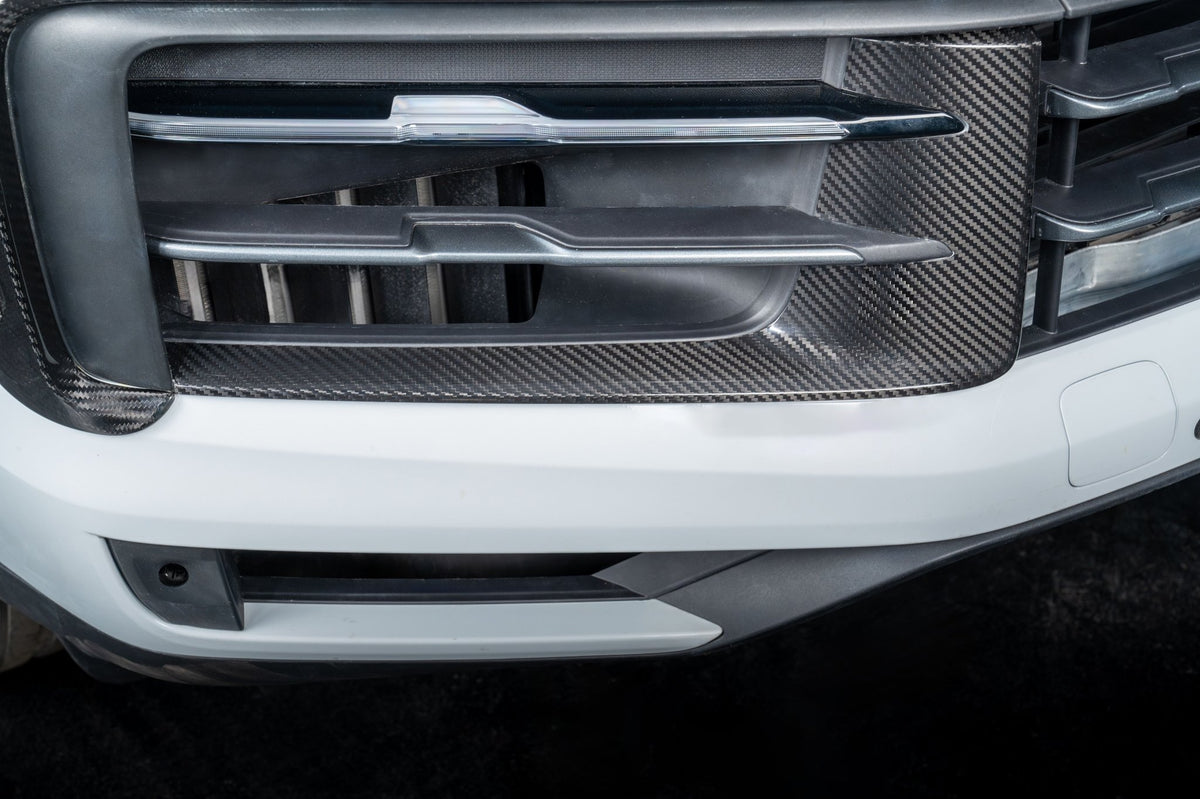 AERO CARBON - PORSCHE CAYENNE 9Y0.2 DRY CARBON FIBER FRONT BUMPER TRIM - Aero Carbon UK