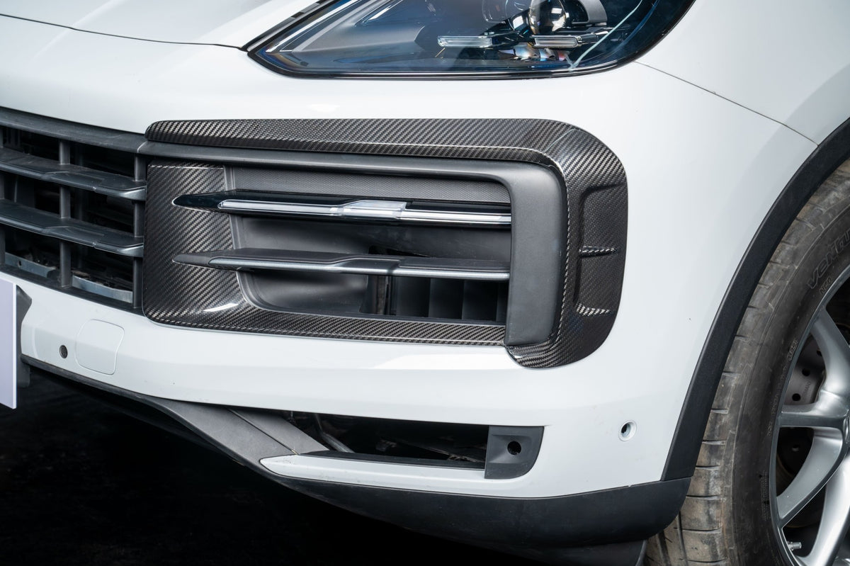 AERO CARBON - PORSCHE CAYENNE 9Y0.2 DRY CARBON FIBER FRONT BUMPER TRIM - Aero Carbon UK