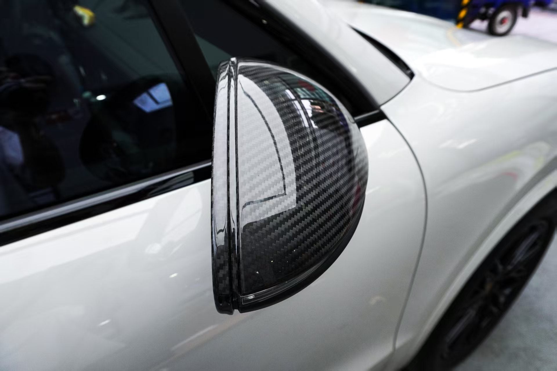 AERO CARBON - PORSCHE CAYENNE COUPE 9Y3 CARBON FIBER MIRROR CAPS - Aero Carbon UK