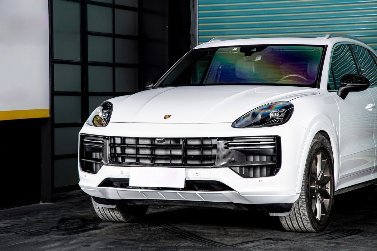 AERO CARBON - PORSCHE CAYENNE GTS 9Y0.2 DRY CARBON FIBER FRONT BUMPER TRIM - Aero Carbon UK