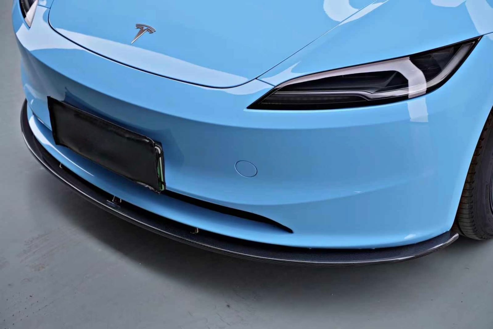 AERO CARBON - TESLA MODEL 3 HIGHLAND 2024+ DRY CARBON FIBRE FRONT LIP V1 - Aero Carbon UK