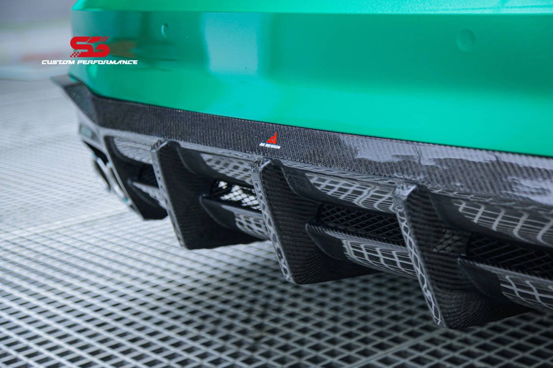 AERO DESIGN - AUDI A4 / S4 B9.5 CARBON FIBRE LED REAR DIFFUSER - Aero Carbon UK