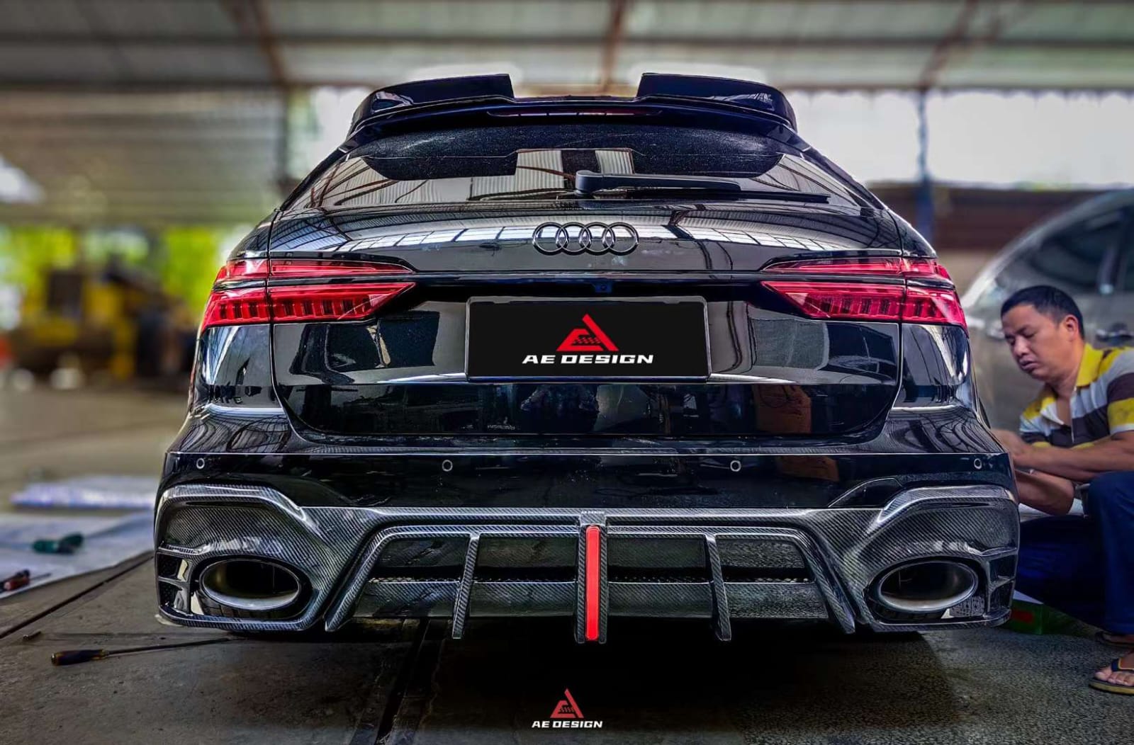 AERO DESIGN - AUDI RS6 / RS7 C8 DRY CARBON FIBRE LED REAR DIFFUSER - Aero Carbon UK