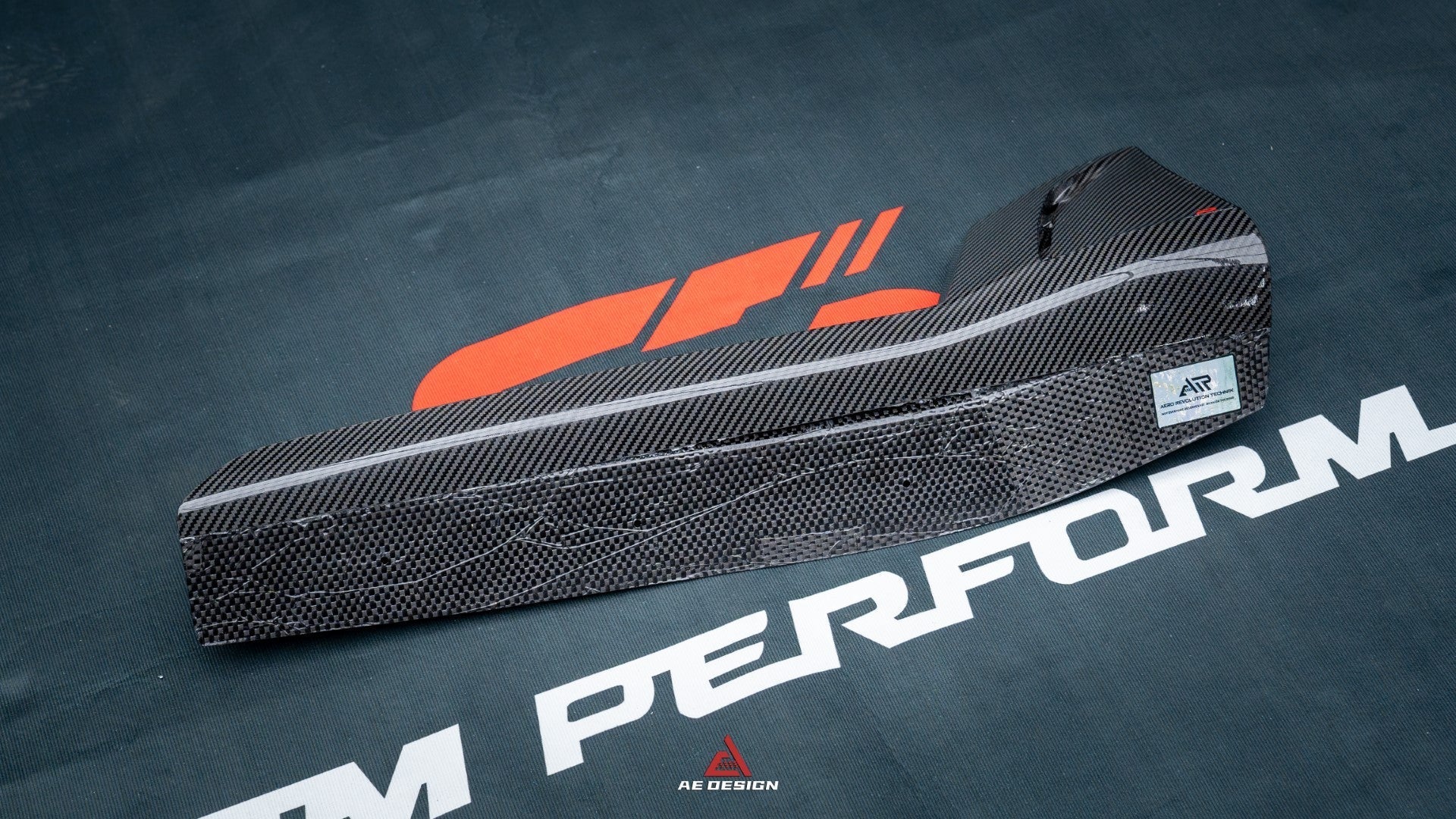 AERO DESIGN - PORSCHE 911 992 CARRERA/4/S/4S/GTS CARBON FIBRE SIDE SKIRTS - Aero Carbon UK