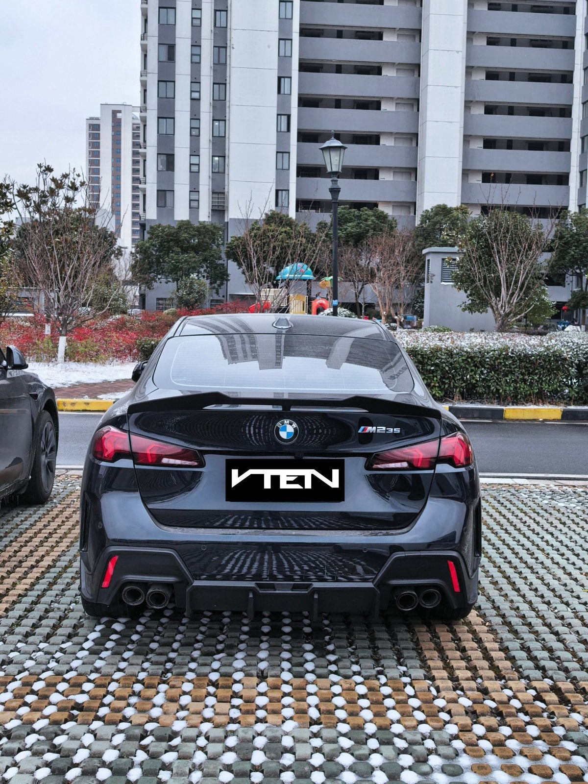 VTEN - BMW 2 SERIES GRAN COUPE F74 PP GLOSS BLACK REAR LED DIFFUSER - Aero Carbon UK