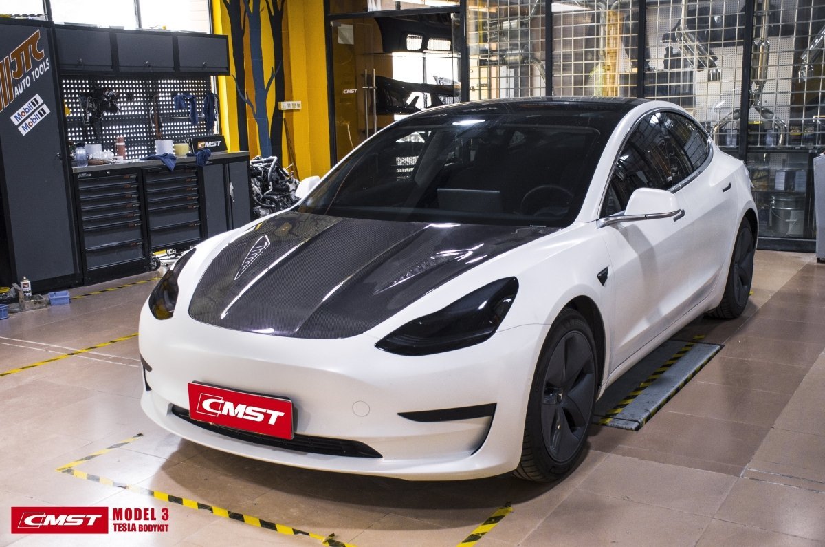 CMST - TESLA MODEL 3 CARBON FIBRE BONNET / HOOD V2 - Aero Carbon UK