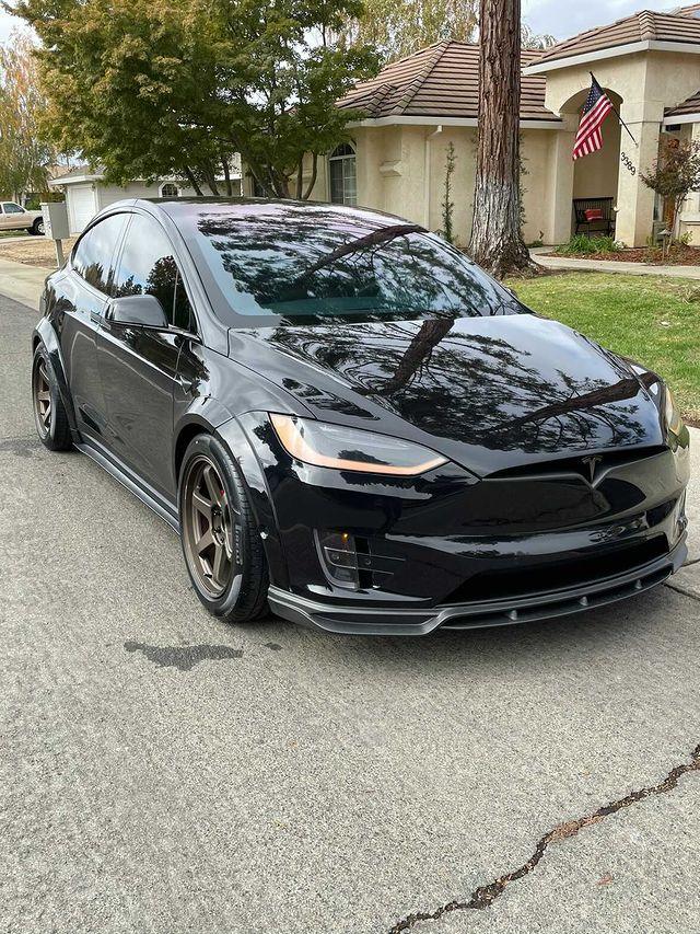 CMST - TESLA MODEL X GEN 1 2016-2021 CARBON FIBRE FRONT LIP SPLITTER - Aero Carbon UK