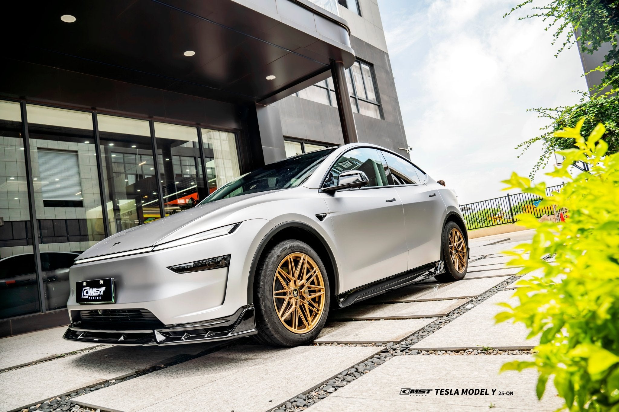 CMST - TESLA MODEL Y JUNIPER 2025+ GLOSS BLACK ABS PLASTIC FULL BODY KIT - Aero Carbon UK