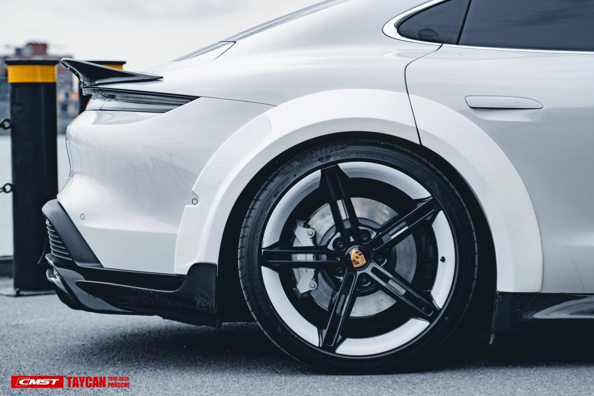 CMST - PORSCHE TAYCAN TURBO / TURBO S CARBON FIBRE FULL BODY KIT