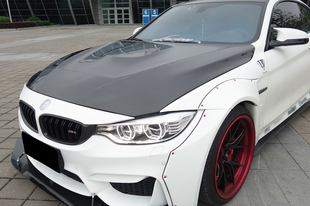 DARWINPRO - BMW M3 F80 / M4 F82 2014-2020 GTS STYLE CARBON FIBRE HOOD BONNET - Aero Carbon UK