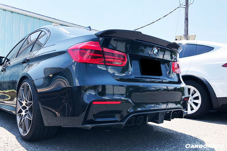 DARWINPRO - BMW M3 F80 / M4 F82 2014-2020 KNF STYLE CARBON FIBRE REAR DIFFUSER - Aero Carbon UK