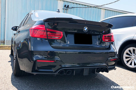 DARWINPRO - BMW M3 F80 / M4 F82 2014-2020 KNF STYLE CARBON FIBRE REAR DIFFUSER - Aero Carbon UK