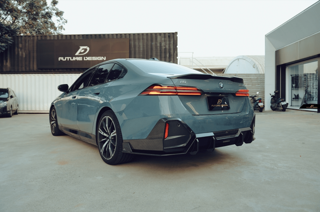 FUTURE DESIGN - BMW I5 G60 DRY CARBON REAR DIFFUSER - Aero Carbon UK