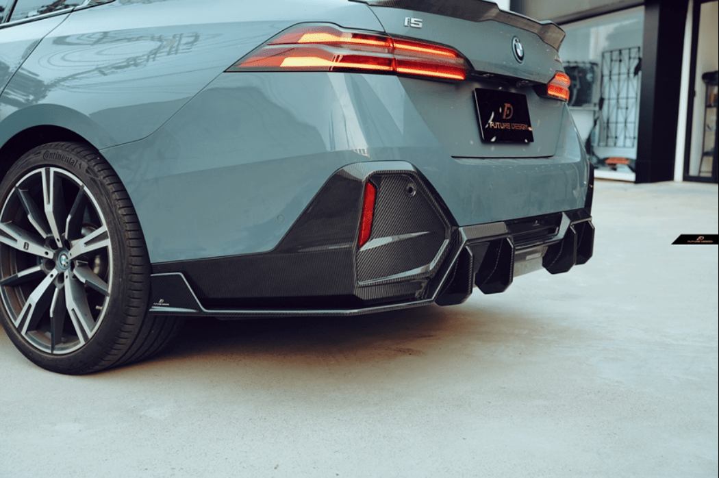 FUTURE DESIGN - BMW I5 G60 DRY CARBON REAR DIFFUSER - Aero Carbon UK
