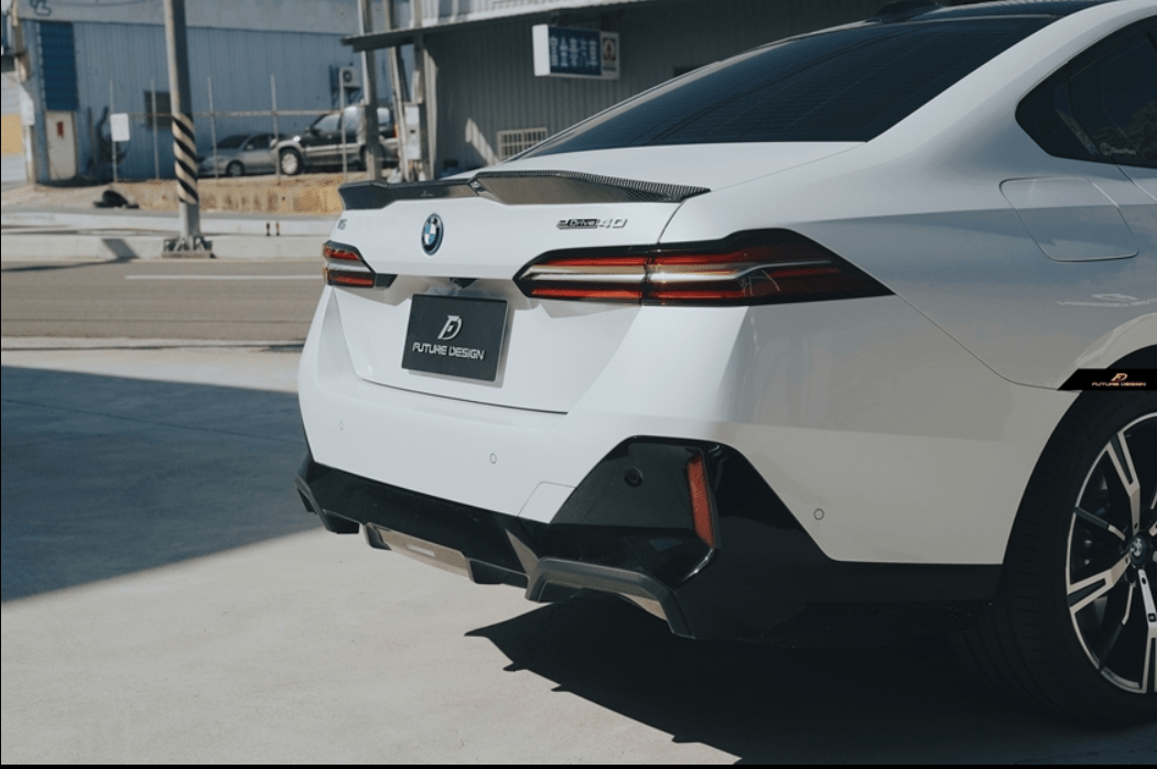 FUTURE DESIGN - BMW I5 G60 DRY CARBON REAR SPOILER - Aero Carbon UK