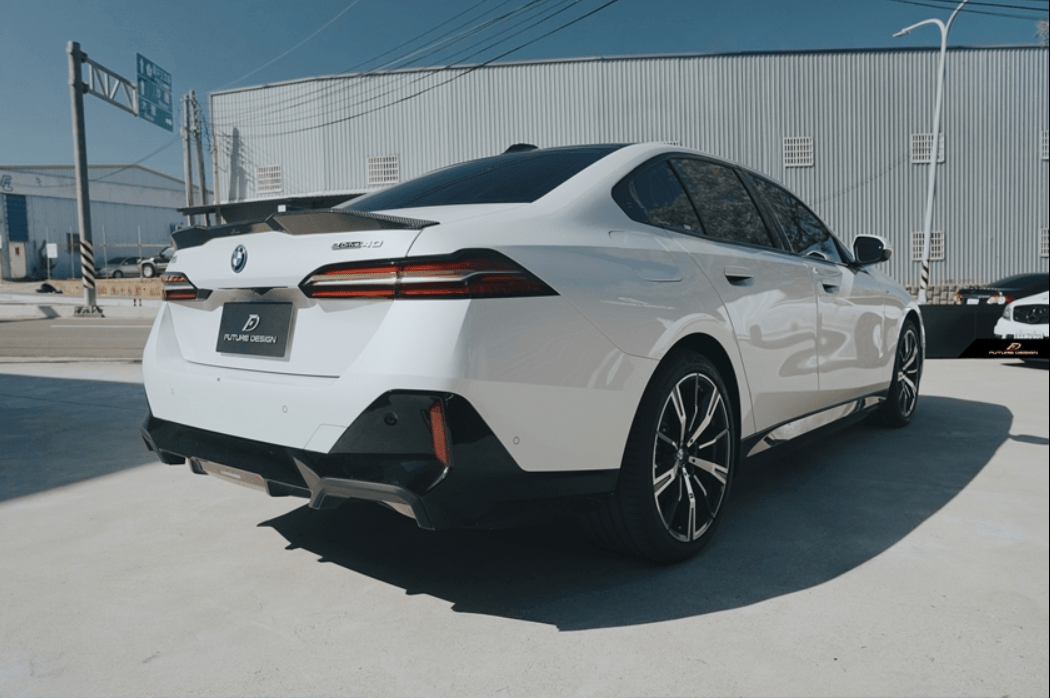 FUTURE DESIGN - BMW I5 G60 DRY CARBON REAR SPOILER - Aero Carbon UK