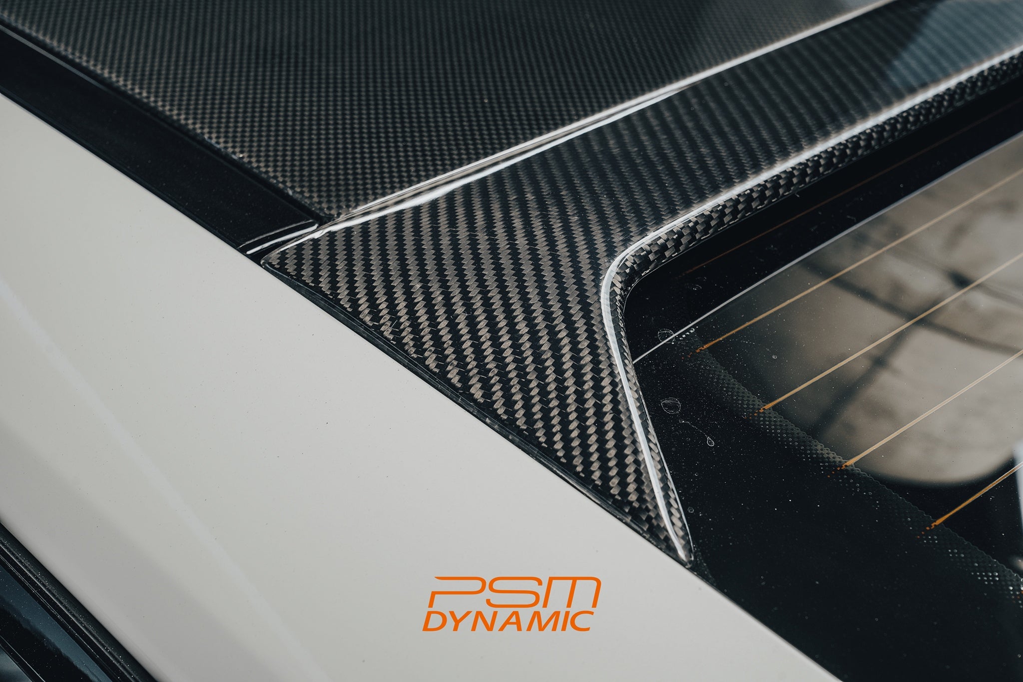 FUTURE DESIGN / PSM - BMW M4 G82 DRY CARBON FIBRE ROOF SPOILER - Aero Carbon UK