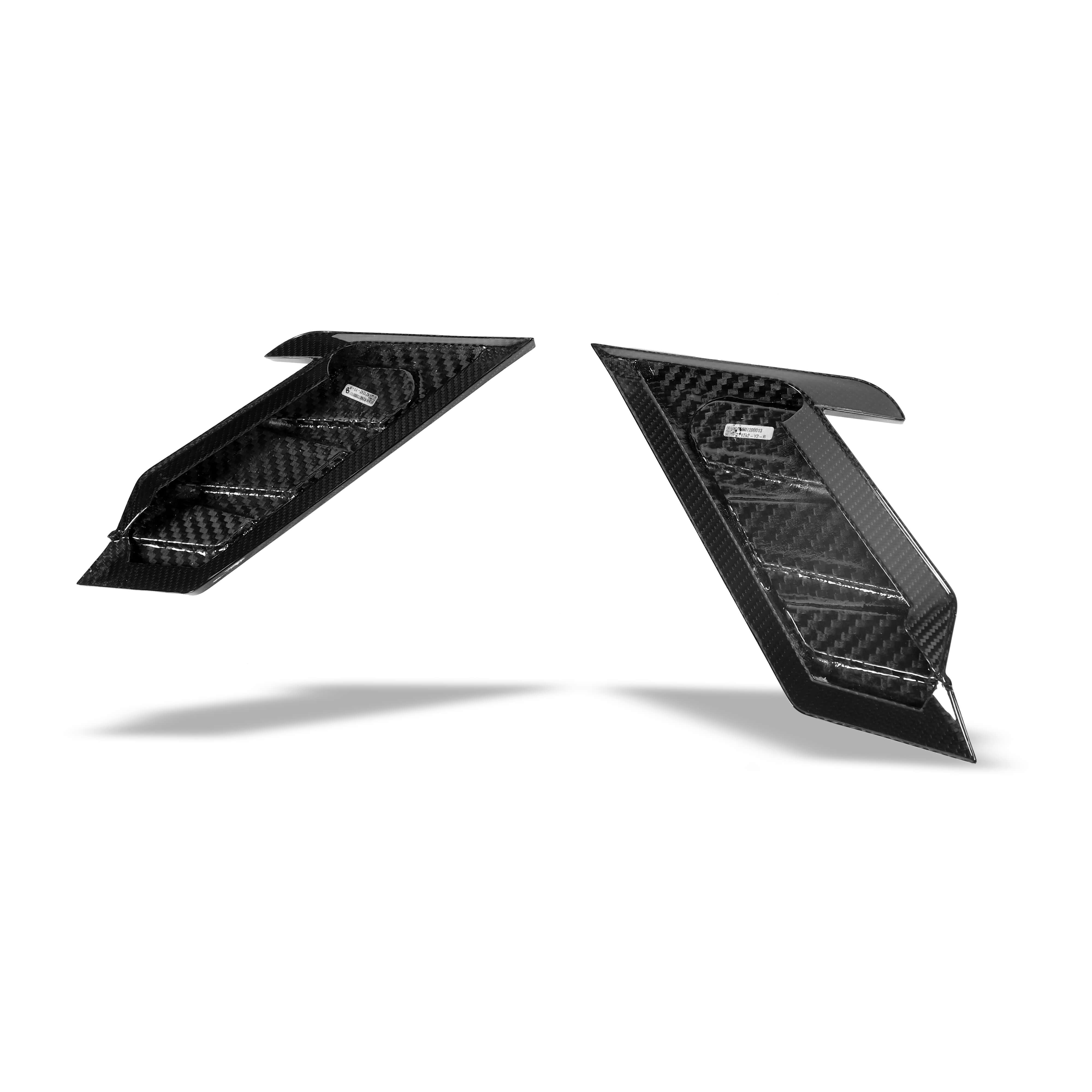 RevozPort BMW X6 G06 carbon fibre side fender vents detail