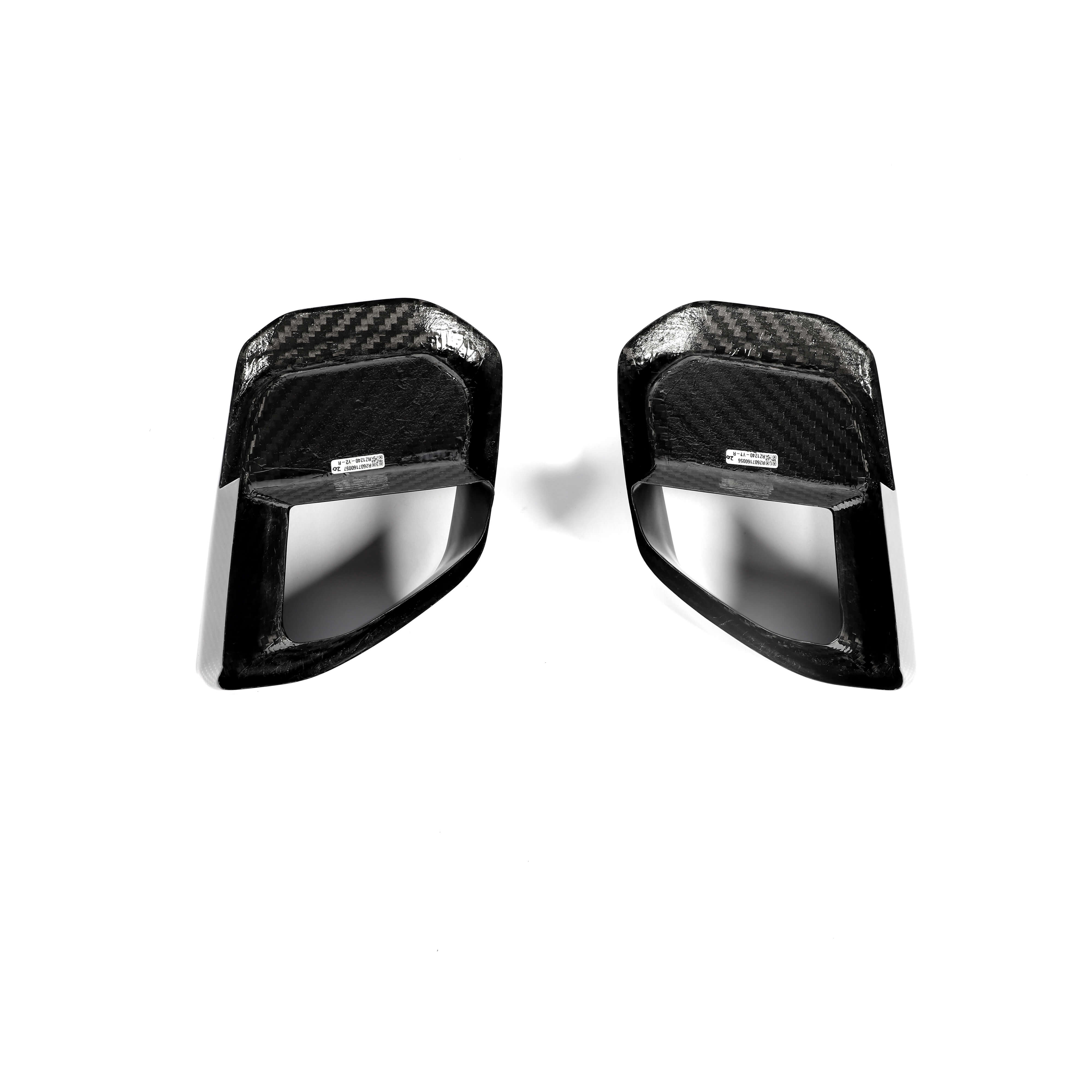 RevozPort BMW X6 G06 carbon fibre front vents detail