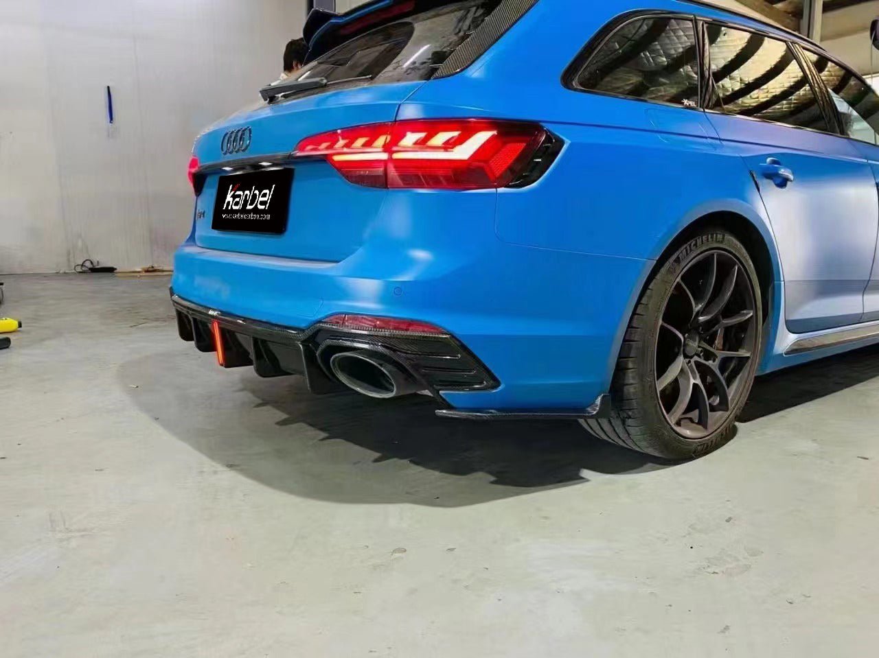 KARBEL - AUDI RS4 B9 B9.5 DRY CARBON FIBRE MID BOOT SPOILER - Aero Carbon UK