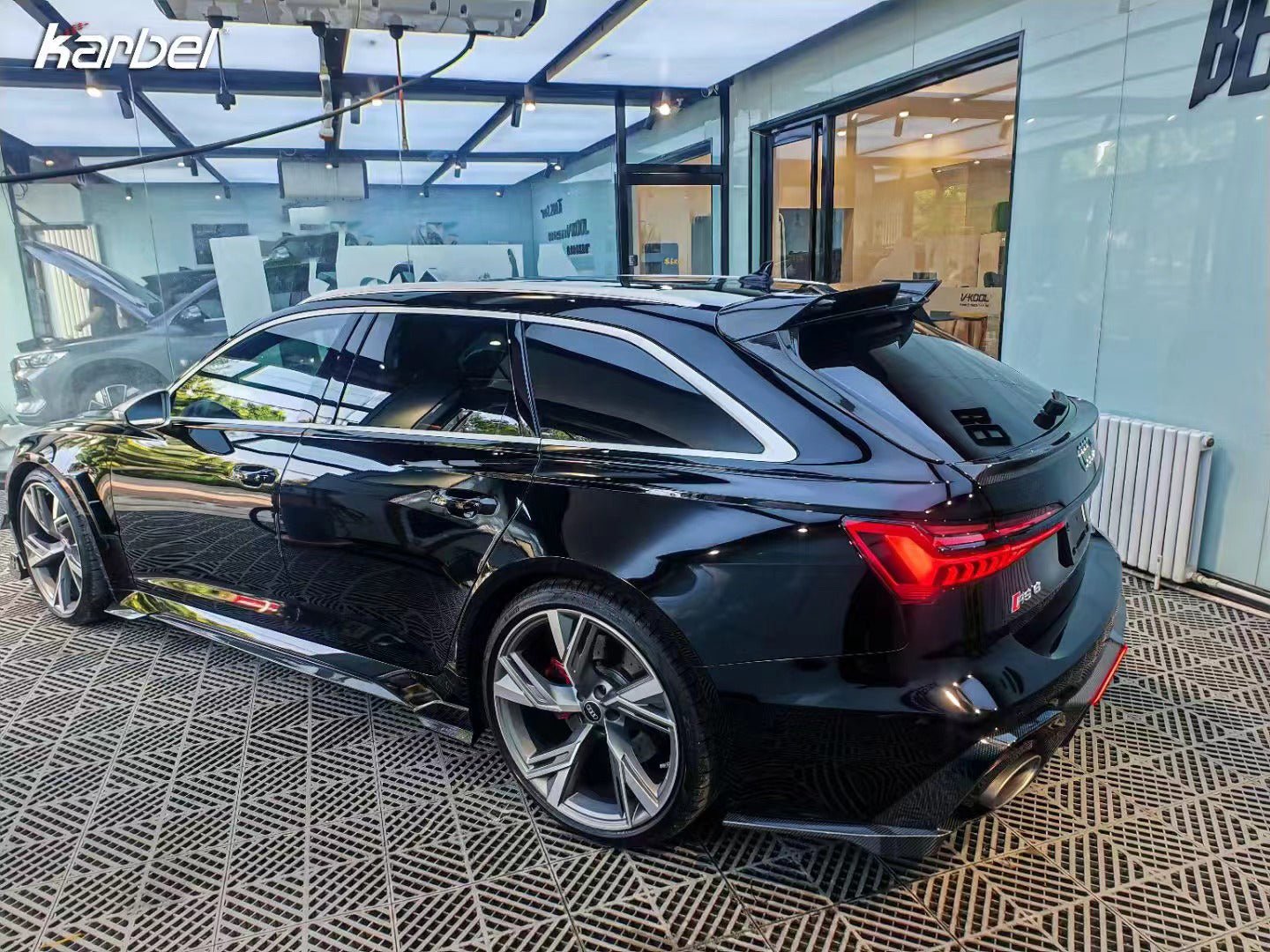 KARBEL - AUDI RS6 C8 DRY CARBON FIBRE REAR MID SPOILER - Aero Carbon UK