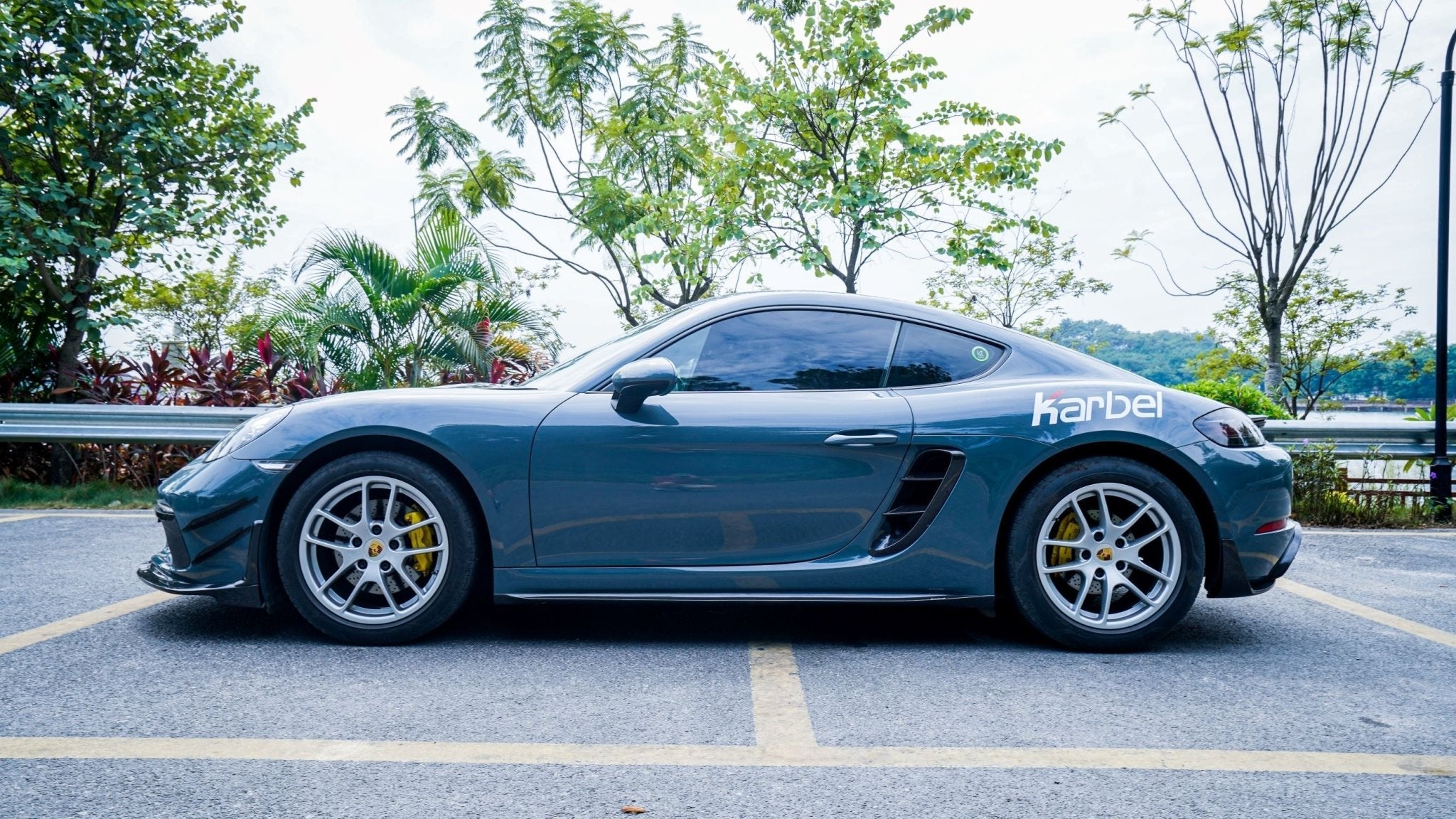 KARBEL - PORSCHE 718 CAYMAN / BOXSTER DRY CARBON FIBRE FULL BODY KIT - Aero Carbon UK