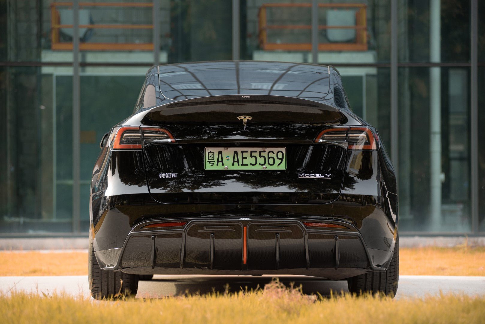 KARBEL - TESLA MODEL Y / PERFORMANCE DRY CARBON FIBRE REAR DIFFUSER - Aero Carbon UK