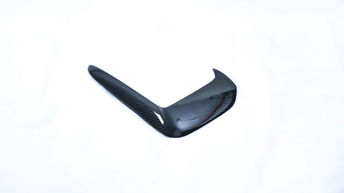 KARBEL - VOLKSWAGEN GOLF GTI MK7.5 CARBON FIBRE UPPER VALANCES - Aero Carbon UK